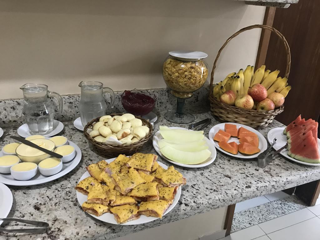 Resende Inn Bagian luar foto